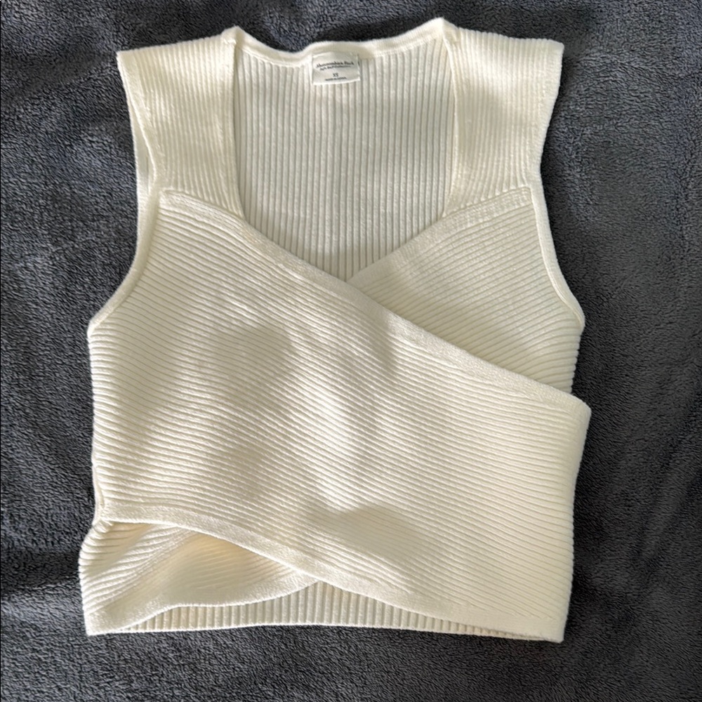 Abercrombie Elegant Cream Knit Sleeveless Top